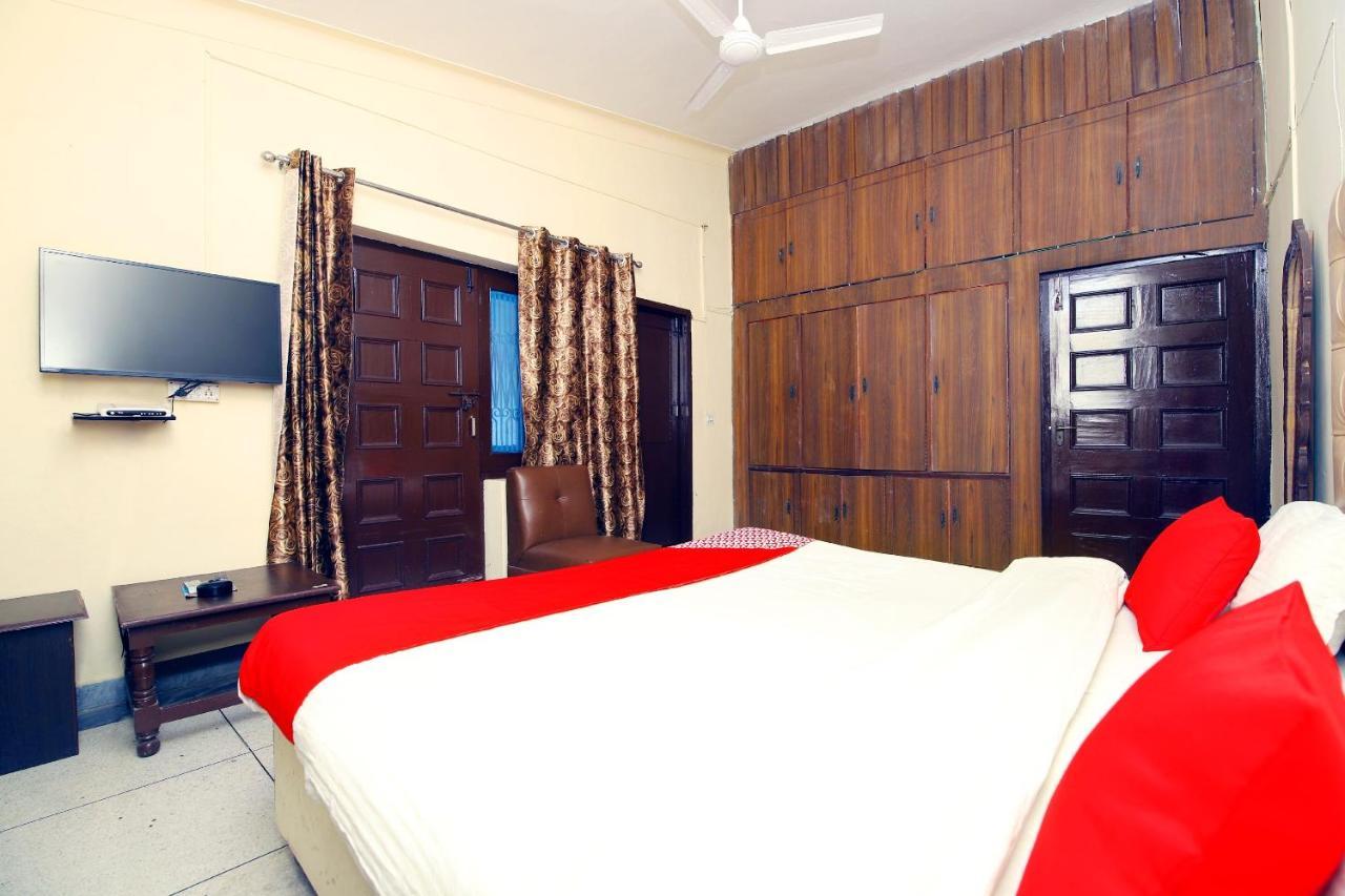 Oyo 8670 Hotel Usha Palace Mussoorie Buitenkant foto