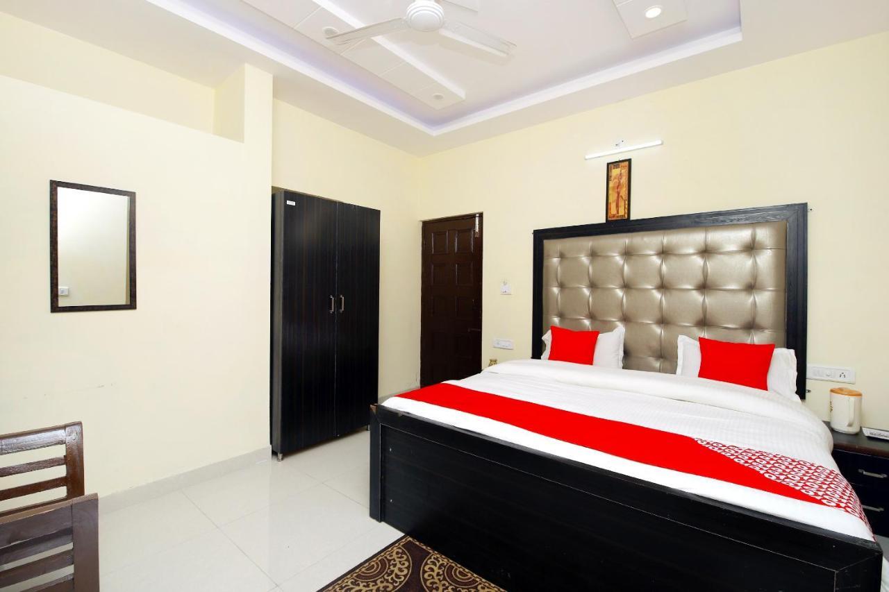 Oyo 8670 Hotel Usha Palace Mussoorie Buitenkant foto