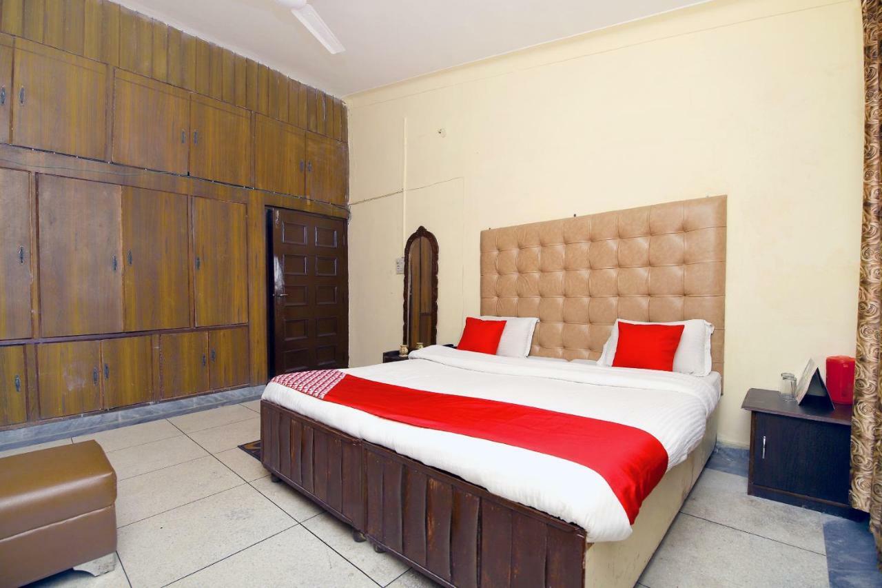 Oyo 8670 Hotel Usha Palace Mussoorie Buitenkant foto