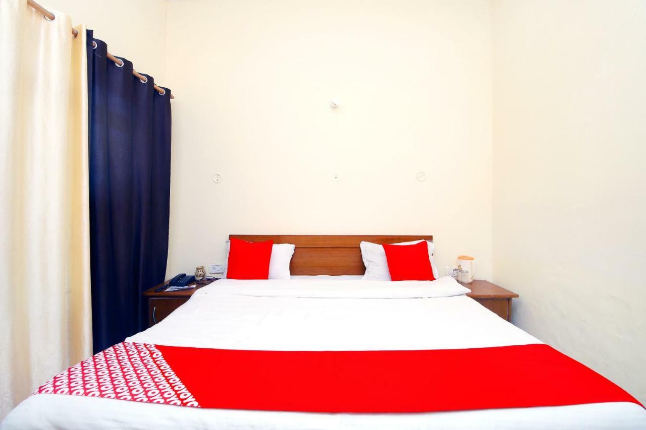 Oyo 8670 Hotel Usha Palace Mussoorie Buitenkant foto