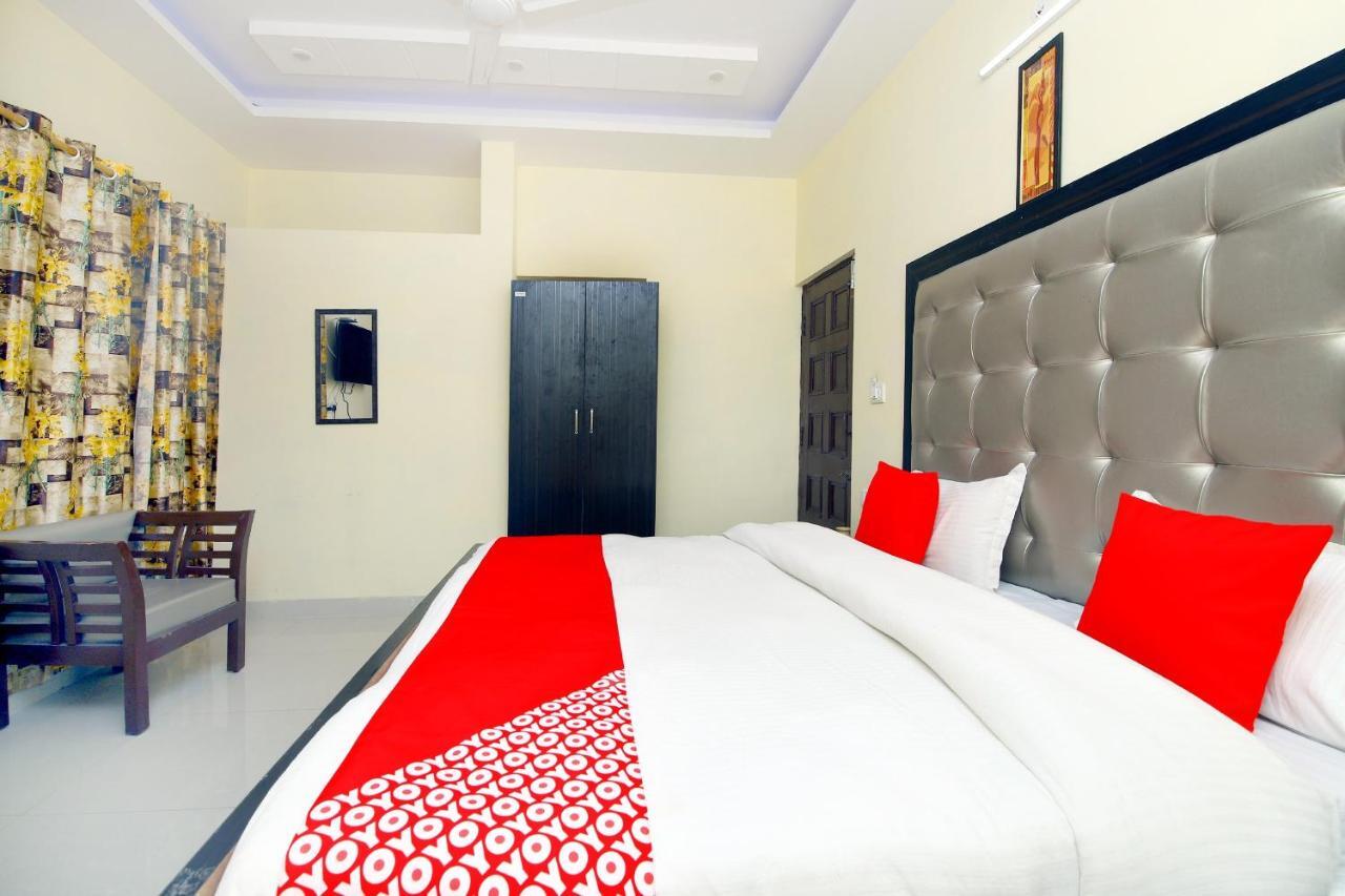 Oyo 8670 Hotel Usha Palace Mussoorie Buitenkant foto