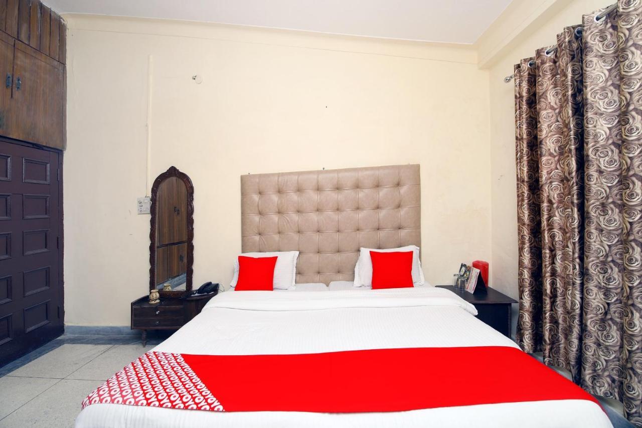 Oyo 8670 Hotel Usha Palace Mussoorie Buitenkant foto